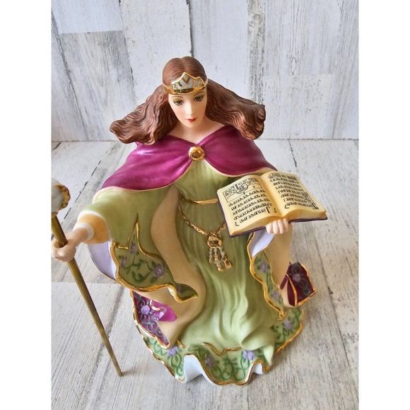 Lenox evil enchantress legendary princess porcelain figurine statue - Picture 6 of 7